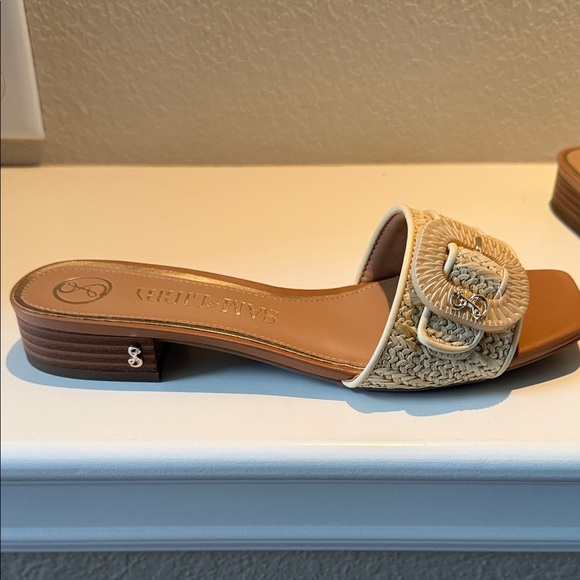 Elegant Cream Woven Slide Sandals - Picture 2 of 11